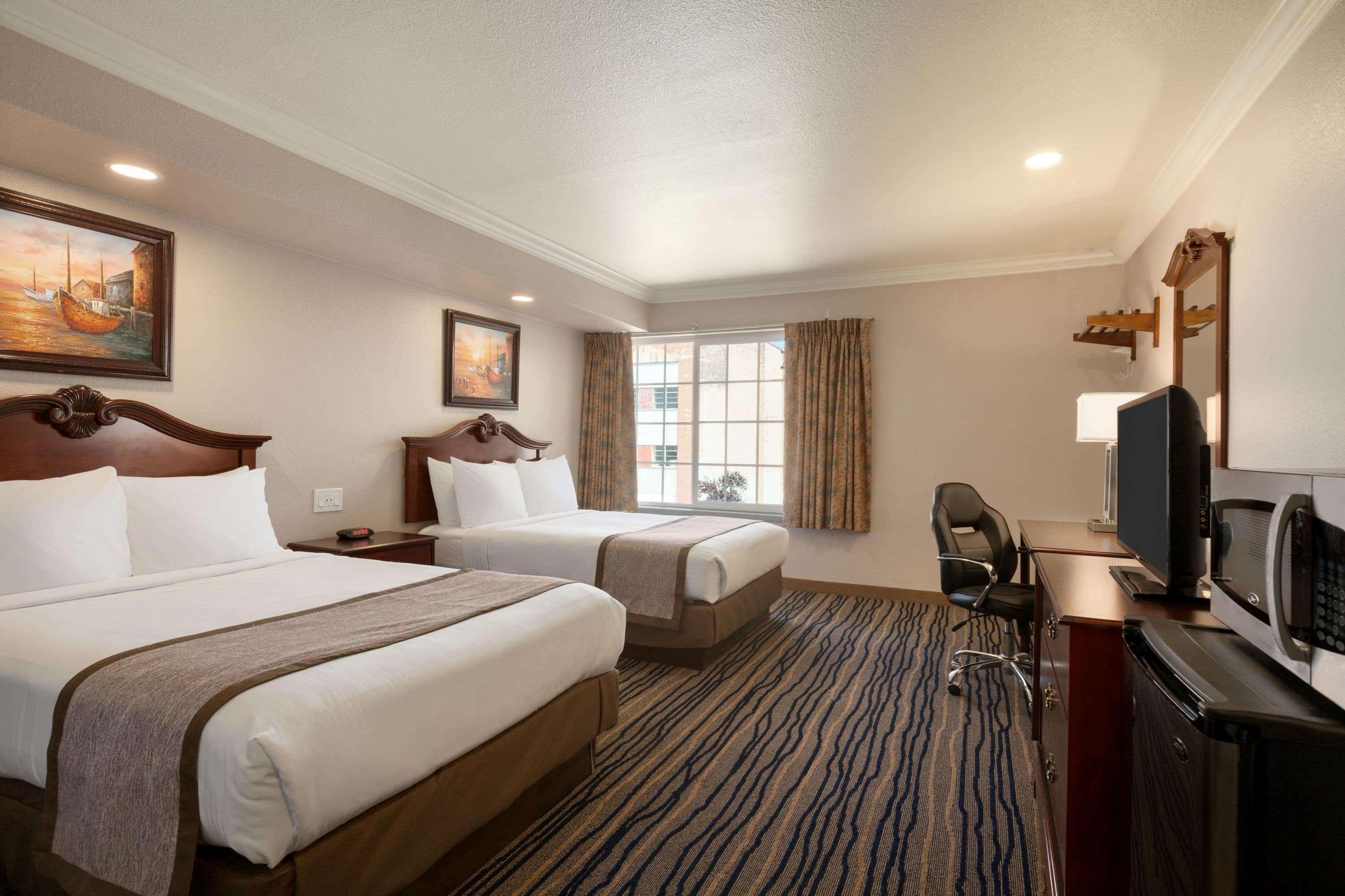 Days Inn By Wyndham Eureka Ca Exteriér fotografie