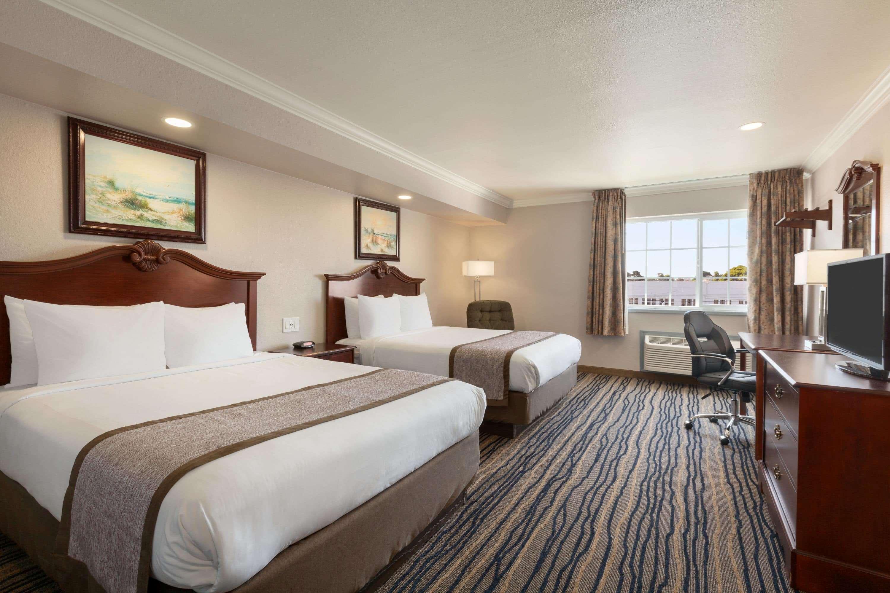 Days Inn By Wyndham Eureka Ca Exteriér fotografie